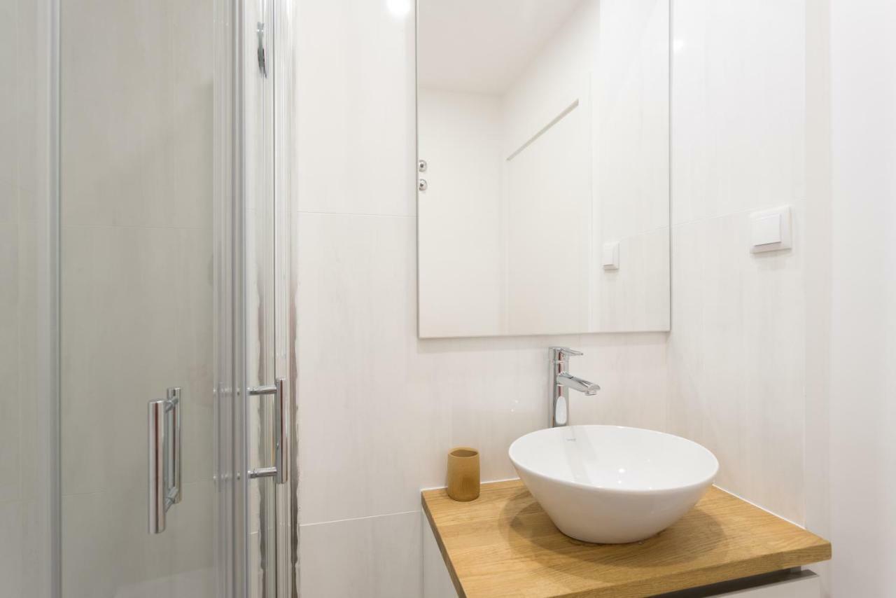 Alfama Lounge Three-Bedroom Apartment W/ River View And Parking - By Lu Holidays Lisbon Exterior photo