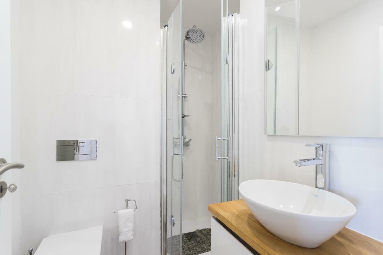 Alfama Lounge Three-Bedroom Apartment W/ River View And Parking - By Lu Holidays Lisbon Exterior photo