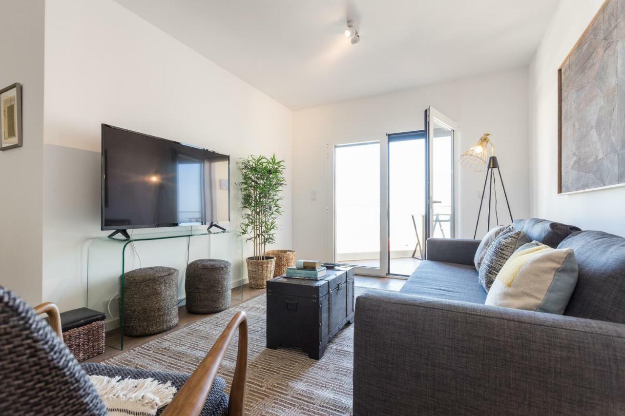 Alfama Lounge Three-Bedroom Apartment W/ River View And Parking - By Lu Holidays Lisbon Exterior photo