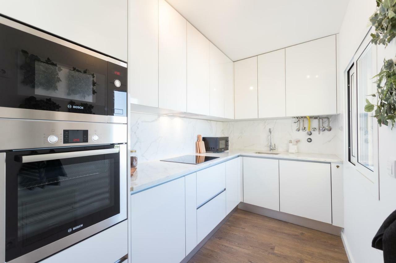 Alfama Lounge Three-Bedroom Apartment W/ River View And Parking - By Lu Holidays Lisbon Exterior photo